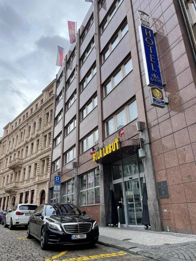 Luxury Family Hotel Bila Labut Prague Ngoại thất bức ảnh