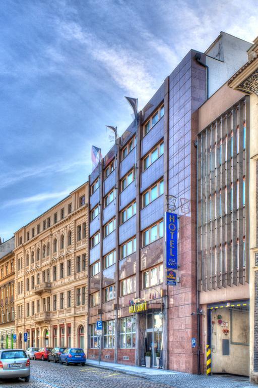Luxury Family Hotel Bila Labut Prague Ngoại thất bức ảnh